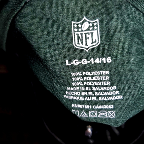 Green Bay Packers Long-Sleeved Tee - Picture 4 of 12